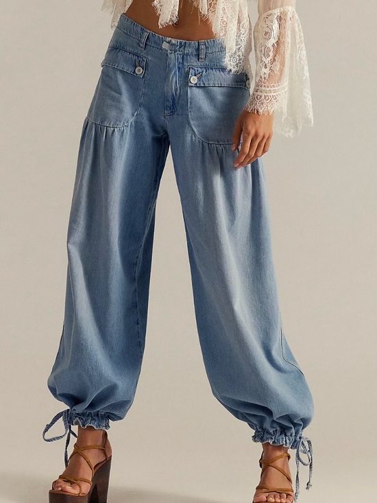 Free People Denim - We The Free, Lotus Balloon Jeans by Free People. Size 33. Regular fit.